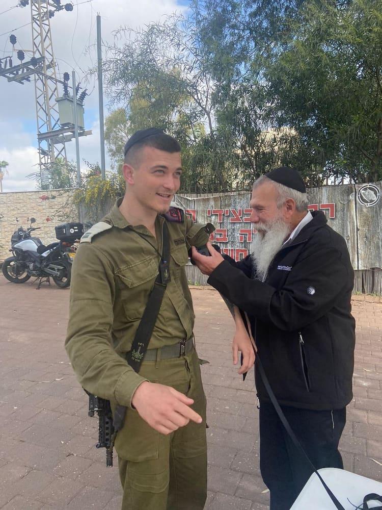 בית חבד במחנה בר-לב 1